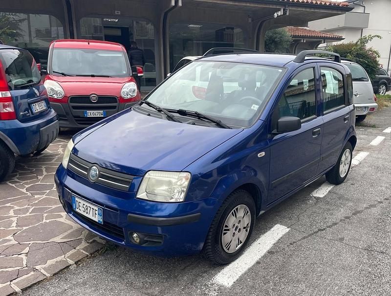 Usata Fiat Panda Dynamic 54 CV (39 kW) 2007 Blu Berlina