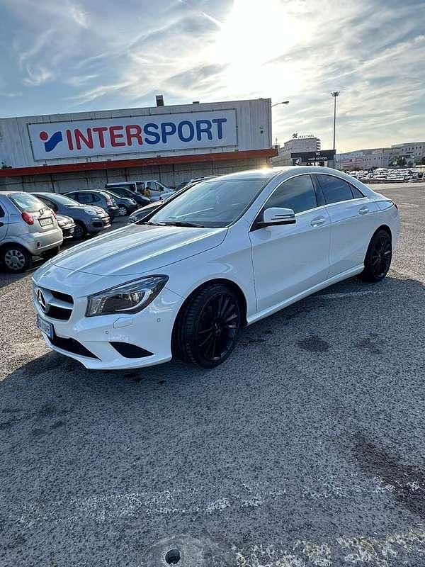 Usata Mercedes 200 136 CV (100 kW) 2014 Bianco Coupé