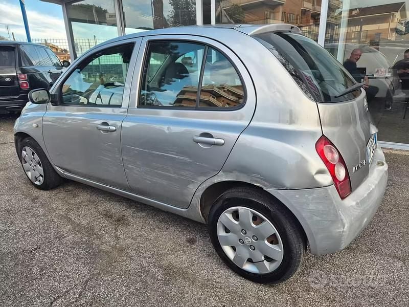Usata Nissan Micra 80 CV (58 kW) 2005 Grigio Utilitaria