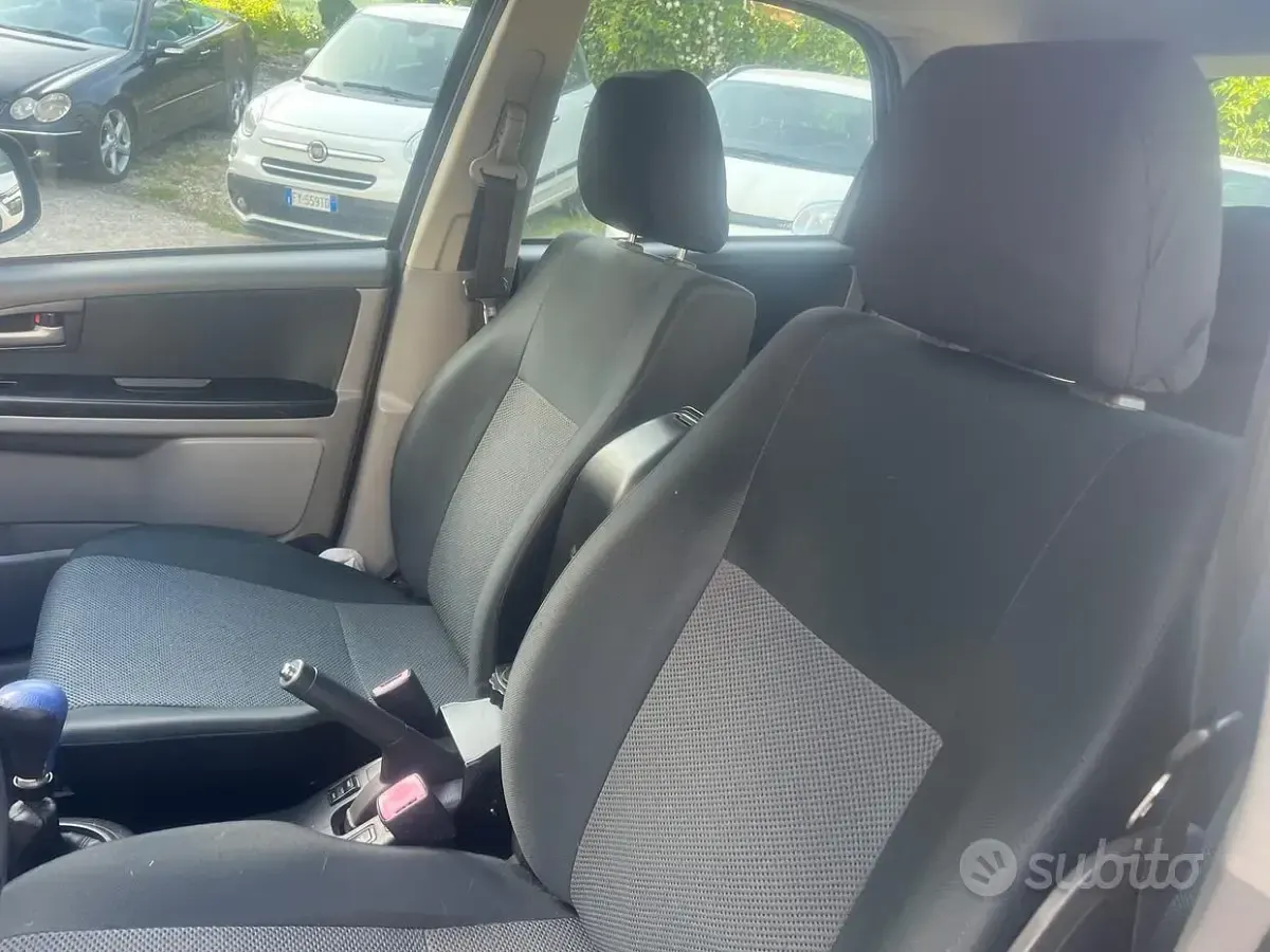 Usata Suzuki SX4 107 CV (78 kW) 2006 Grigio Station wagon