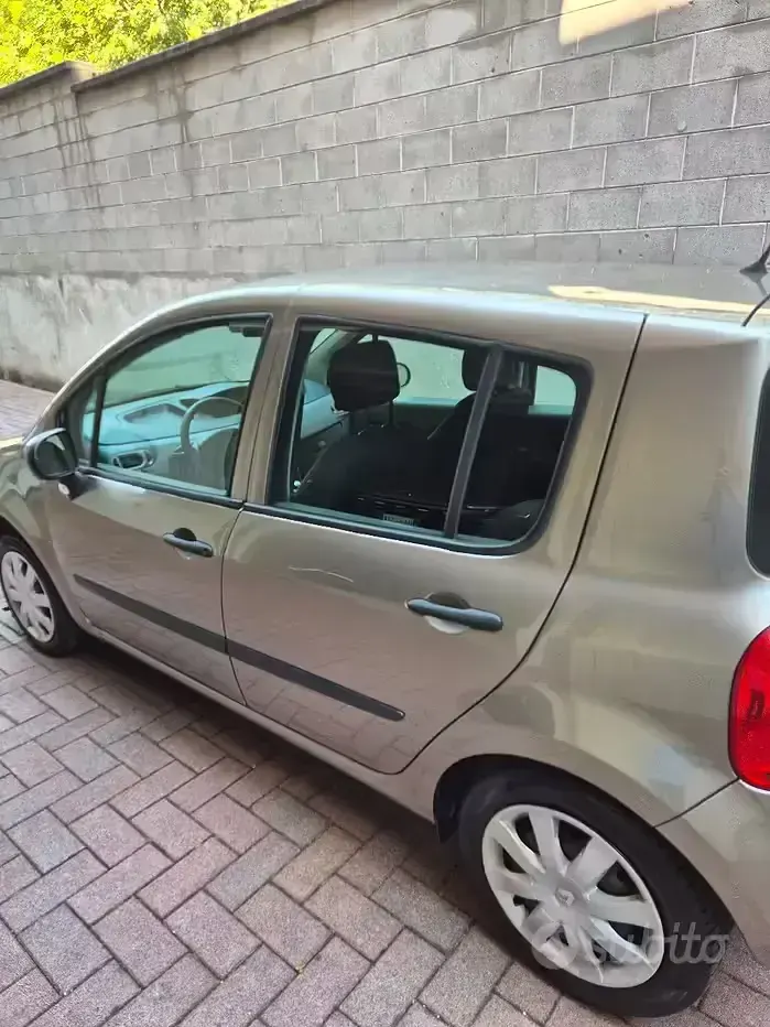 Usata Renault Grand Modus 75 CV (55 kW) 2008 Monovolume