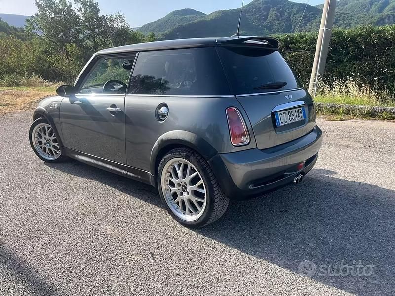 Usata Mini ONE 170 CV (125 kW) 2006 Grigio Utilitaria