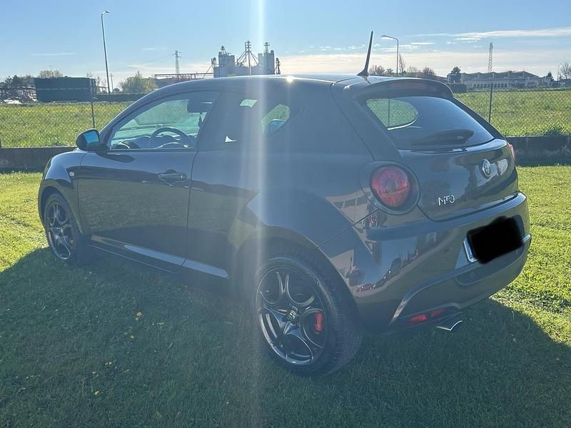 Occasion Alfa Romeo MiTo Distinctive 85 ch (62 kW) 2014 Gris Citadine