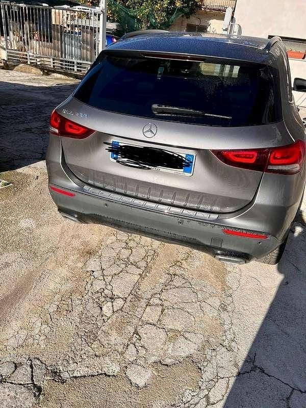 Usata Mercedes GLA200 163 CV (119 kW) 2020 Grigio SUV