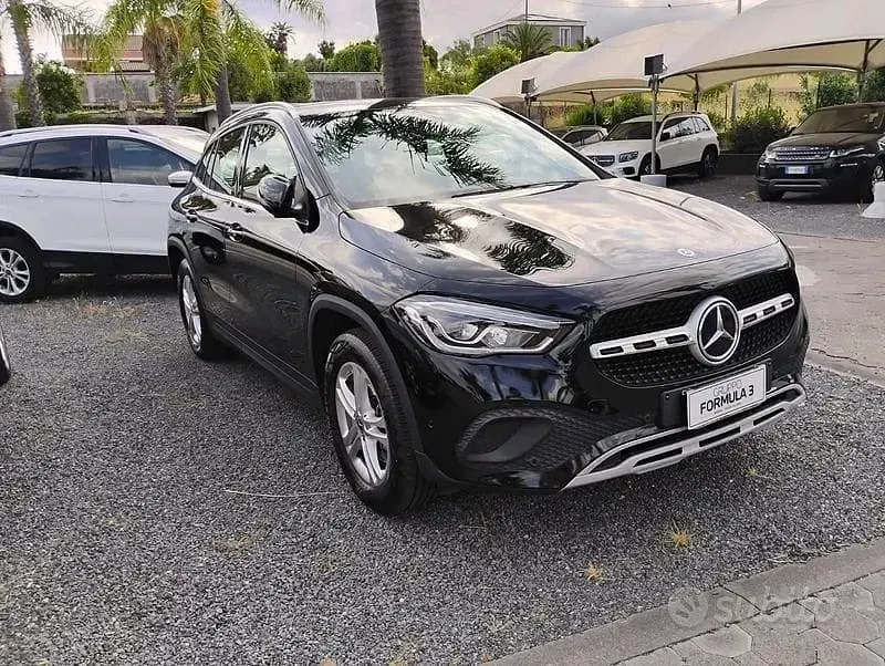 Usata Mercedes GLA250 Advanced 218 CV (160 kW) 2023 Nero SUV