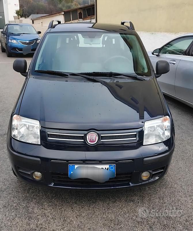 Nero Usata 2011 Fiat Panda Dynamic Tre volumi | 3499 € (Super prezzo) - Immagine 1/4
