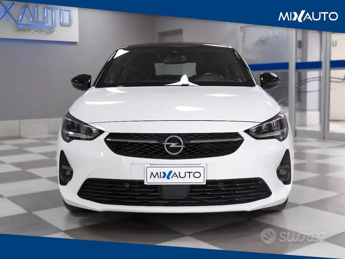 Usata Opel Corsa GS Line 101 CV (74 kW) 2023 Bianco Utilitaria