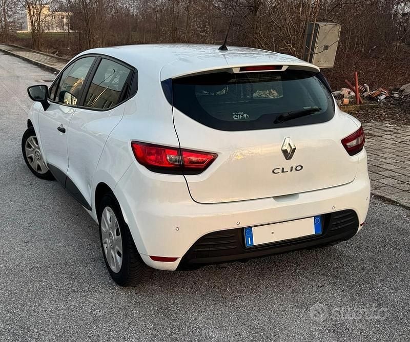 Usata Renault Clio IV 90 CV (66 kW) 2017 Bianco Furgone