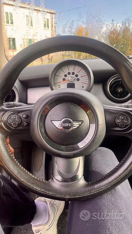 Usata Mini Cooper D 2011 Utilitaria