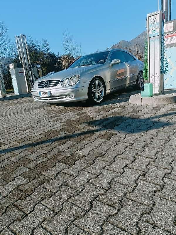 Usata Mercedes CLK270 Avantgarde 170 CV (125 kW) 2005 Coupé