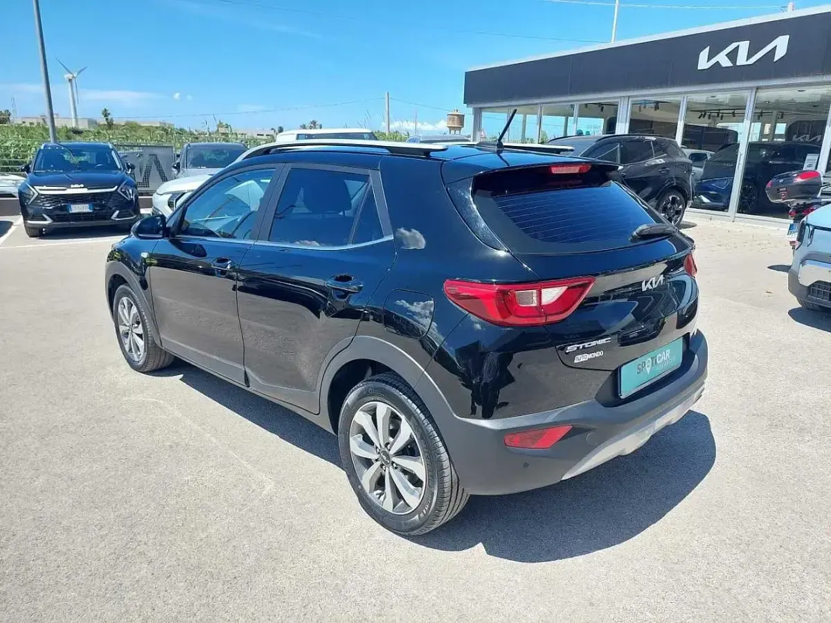 Usata Kia Stonic Style 100 CV (73 kW) 2022 Nero SUV
