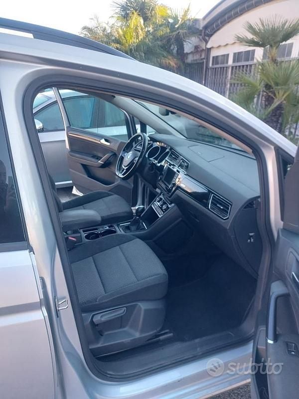 Usata VW Touran 150 CV (110 kW) 2016 Grigio Monovolume