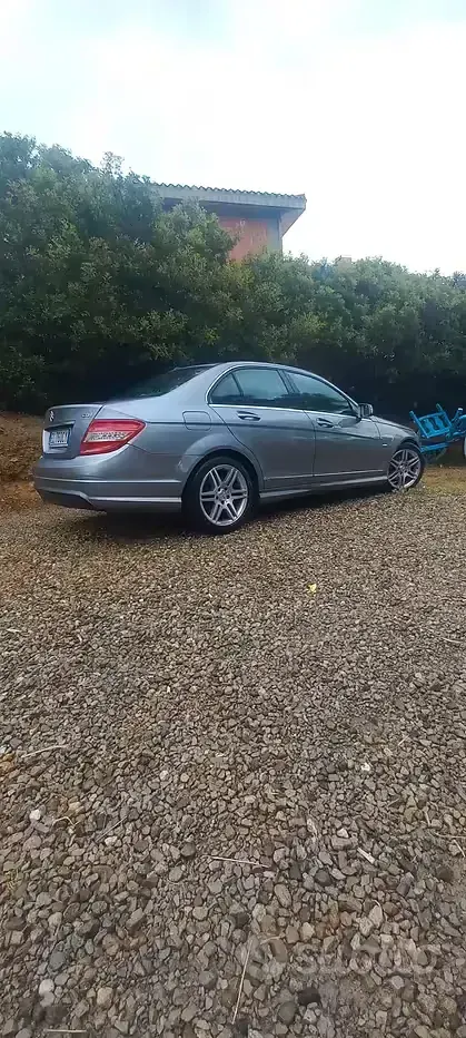 Usata Mercedes C220 AMG 170 CV (125 kW) 2009 Berlina
