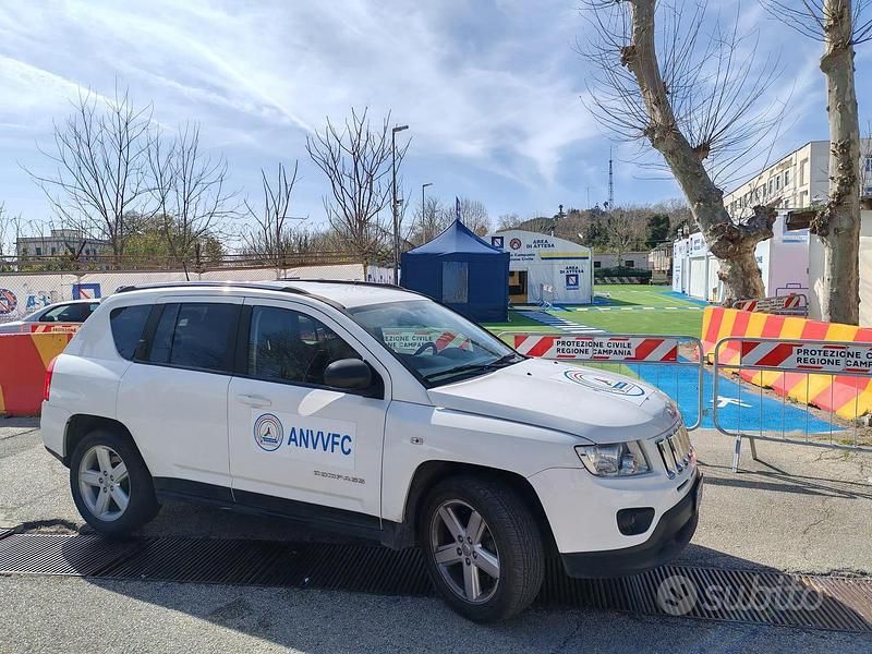 Usata Jeep Compass 163 CV (119 kW) 2012 Bianco SUV