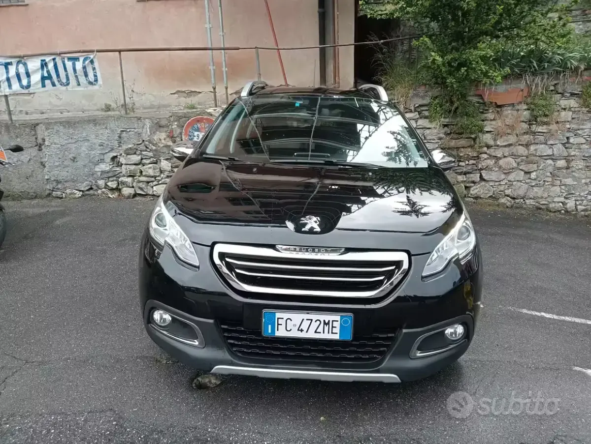 Usata Peugeot 2008 Allure 110 CV (80 kW) 2016 Nero SUV