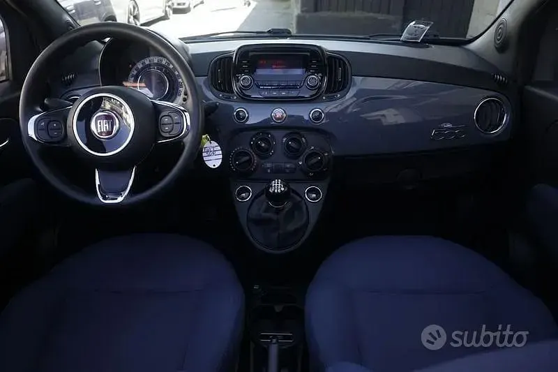 Usado Fiat 500C Club 70 CV (51 kW) 2022 Gris Descapotable