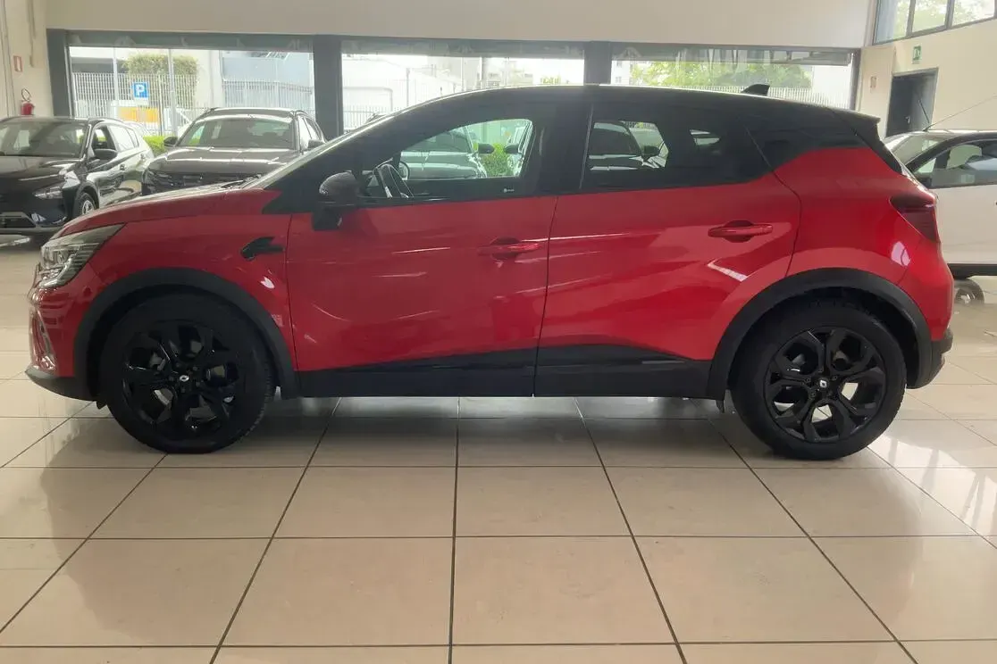 Usata Renault Captur Rive Gauche 143 CV (105 kW) 2022 Rosso SUV