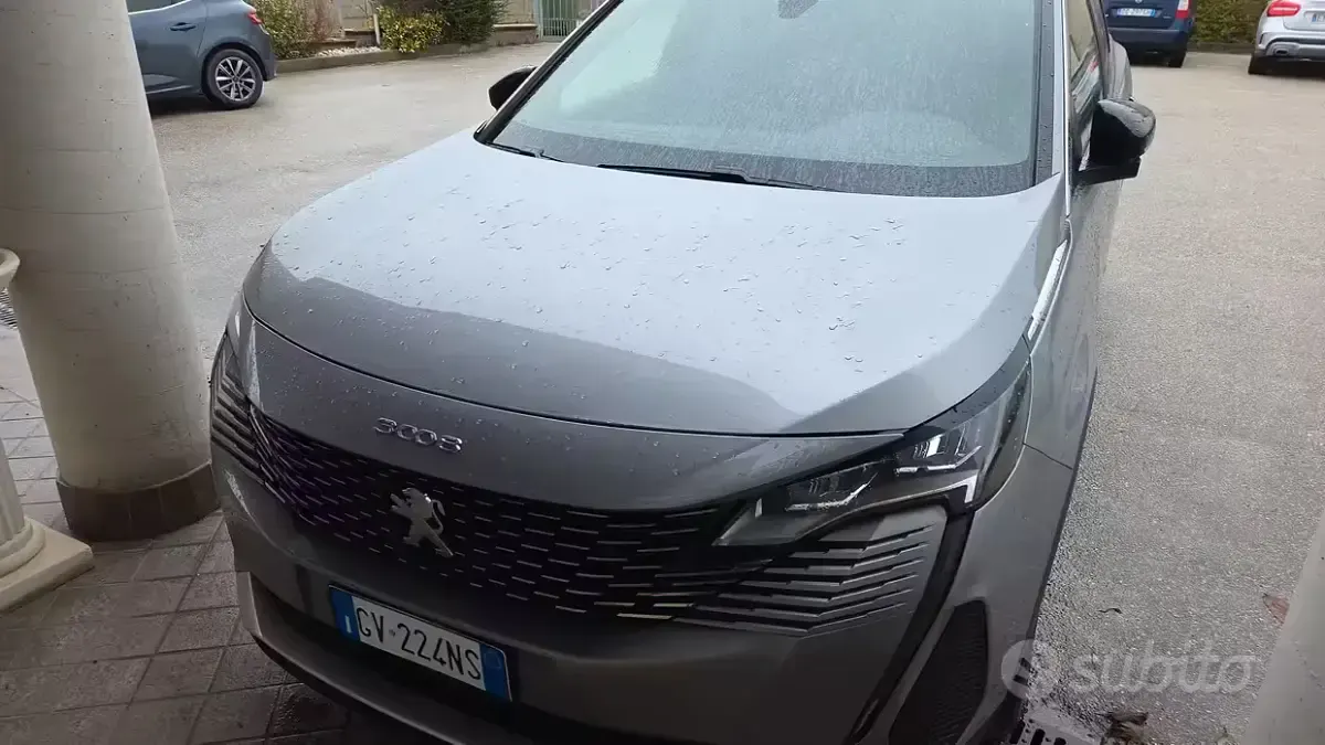 Usata Peugeot 3008 131 CV (96 kW) 2024 Grigio SUV