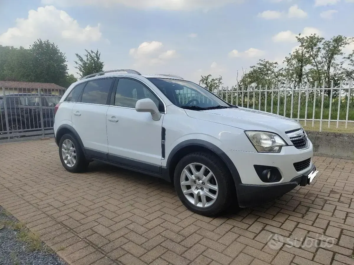 Usata Opel Antara 163 CV (119 kW) 2013 Bianco SUV