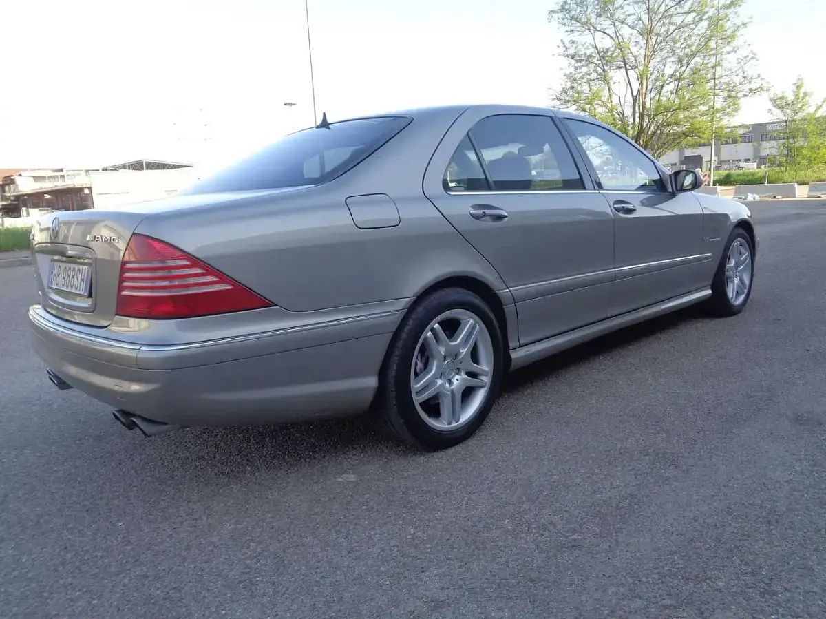 Usata Mercedes S55 AMG AMG 500 CV (367 kW) 2003 Argento Berlina