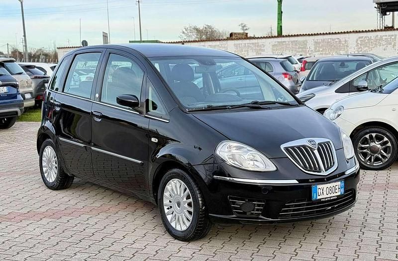 Usata Lancia Musa 95 CV (69 kW) 2009 Nero Monovolume