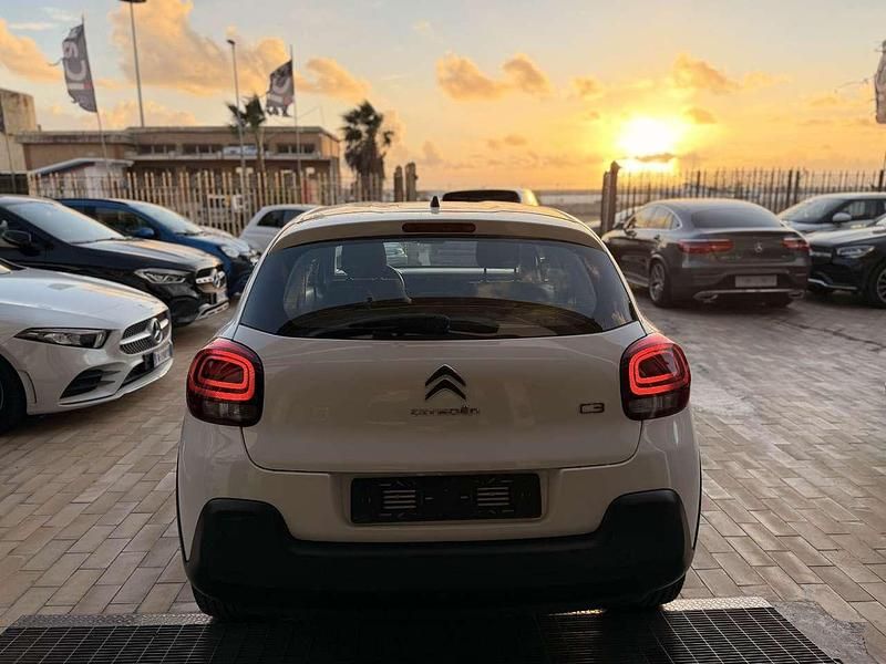 Usata Citroën C3 Feel 102 CV (75 kW) 2022 Bianco Utilitaria