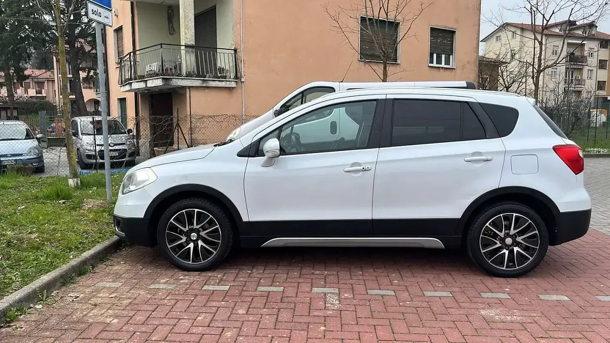 Usata Suzuki SX4 S-Cross 120 CV (88 kW) 2014 Bianco Coupé