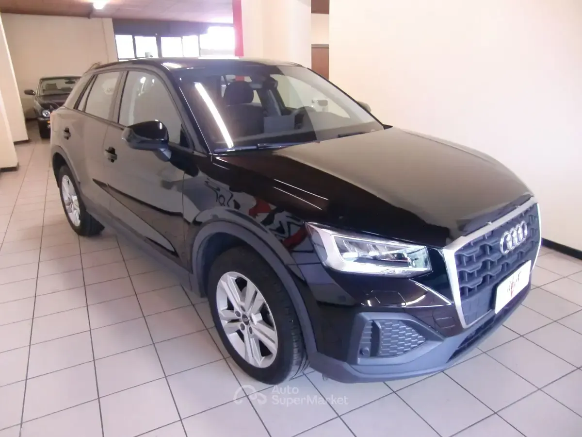 Usata Audi Q2 Ambiente 116 CV (85 kW) 2022 Nero metallizzato SUV