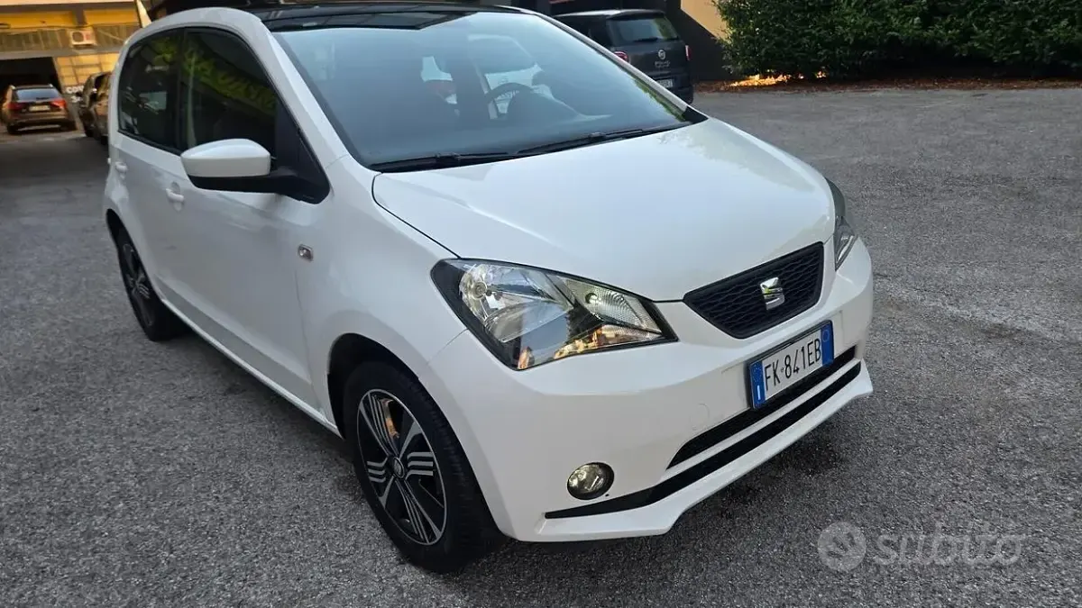 Usata Seat Mii Cosmopolitan 68 CV (50 kW) 2017 Bianco Utilitaria