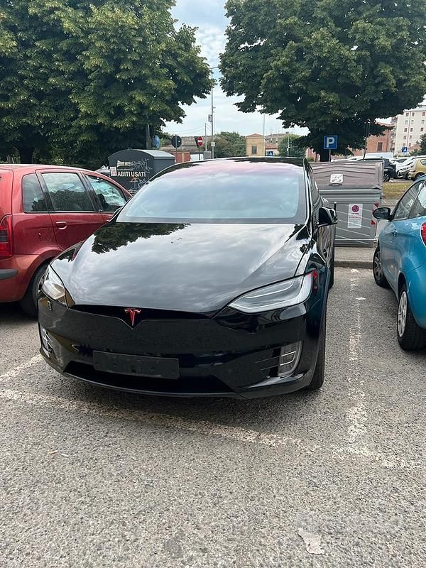 Usata Tesla Model X 100 kW (136 CV) 2019 Nero SUV