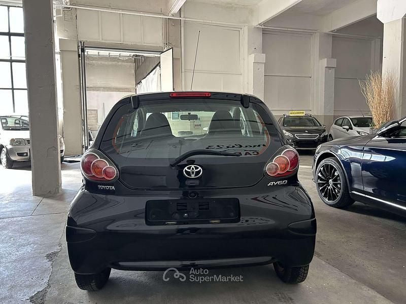 Usata Toyota Aygo 68 CV (50 kW) 2009 Nero Utilitaria