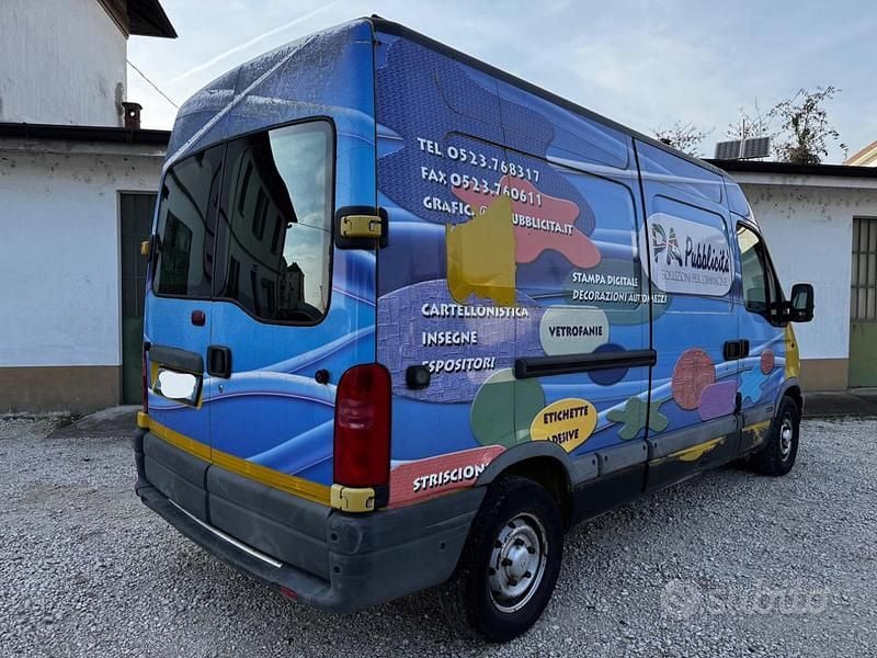 Usata Renault Master 114 CV (83 kW) 1999 Giallo Berlina