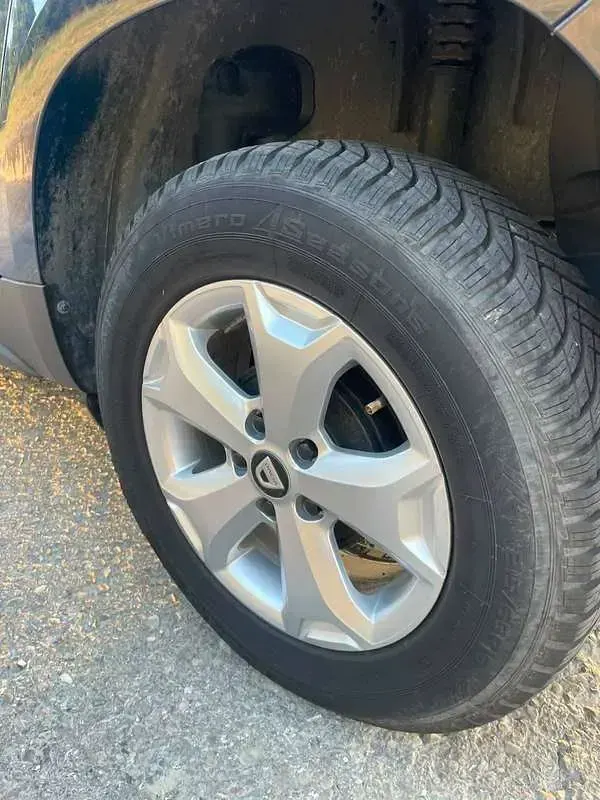 Usata Dacia Duster Comfort 116 CV (85 kW) 2019 Blu/azzurro SUV