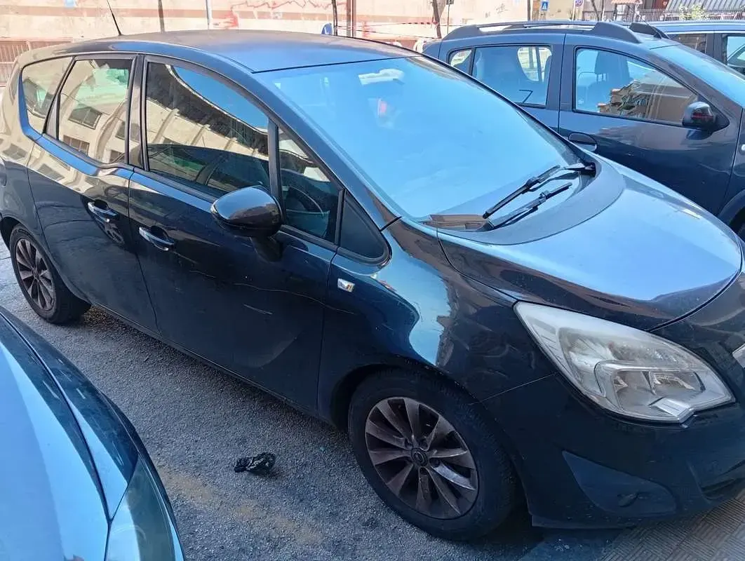 Usata Opel Meriva Cosmo 95 CV (69 kW) 2013 Monovolume