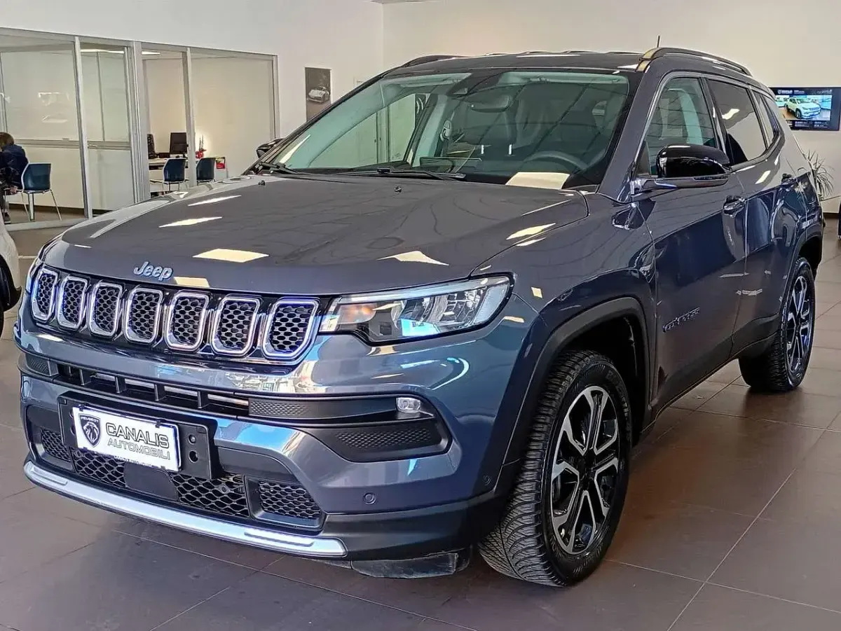 Usata Jeep Compass Limited 179 CV (131 kW) 2021 Grigio SUV