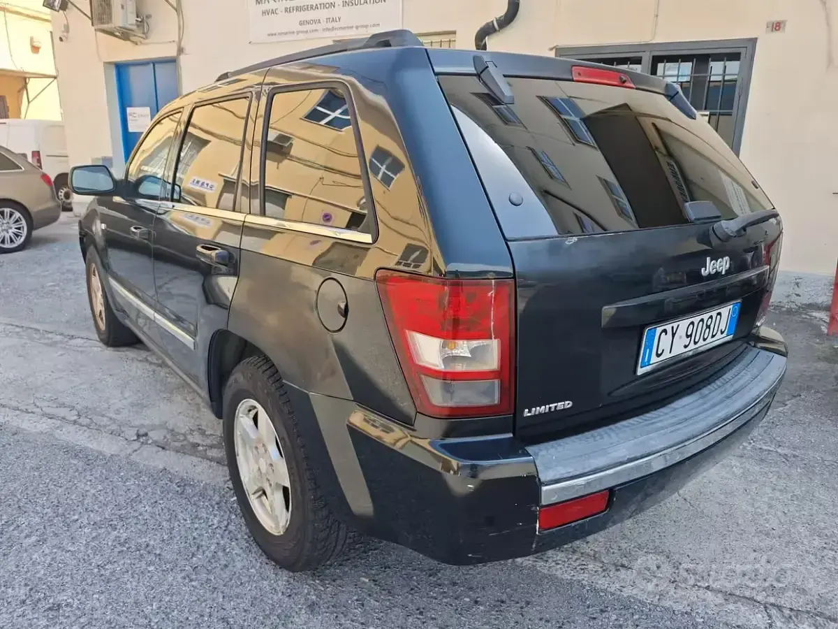 Usata Jeep Grand Cherokee 218 CV (160 kW) 2006 Nero SUV