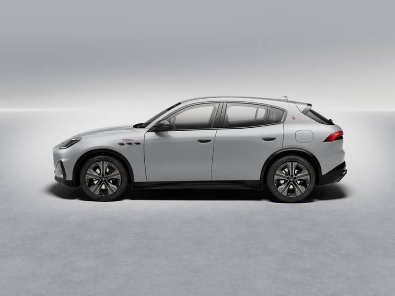 Nuova Maserati Grecale Folgore 409 kW (557 CV) 2025 Bianco astro SUV