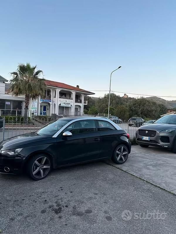 Usata Audi A1 105 CV (77 kW) 2010 Nero Utilitaria