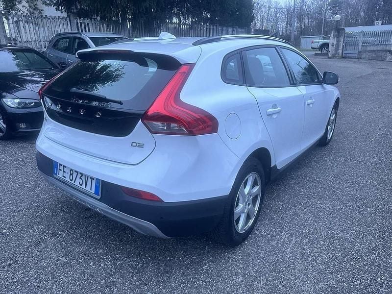 Usata Volvo V40 CC Summum 120 CV (88 kW) 2016 Bianco Station wagon