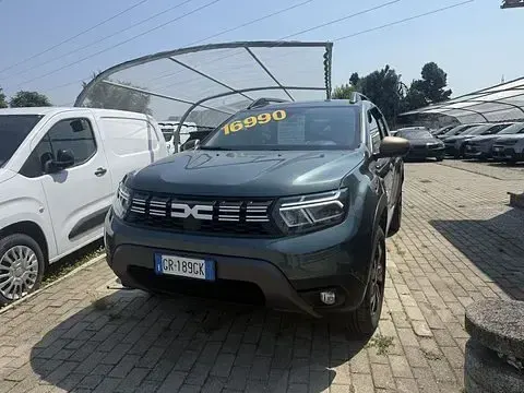 Usata Dacia Duster Essentiel 101 CV (74 kW) 2023 Verde SUV