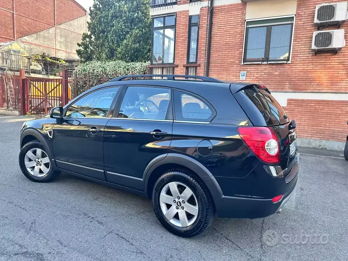 Usata Chevrolet Captiva LT 136 CV (100 kW) 2009 Nero SUV