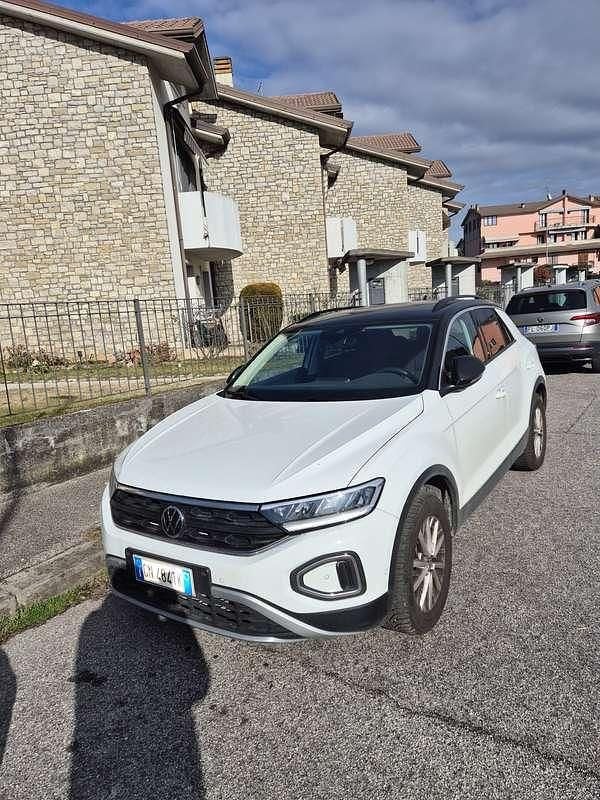 Usata VW T-Roc Life 150 CV (110 kW) 2023 SUV