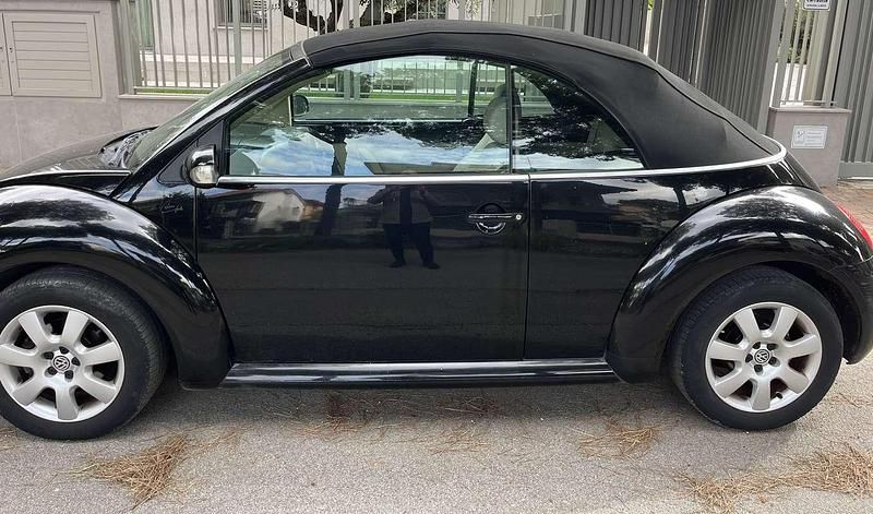Usata 2005 VW Beetle Cabrio | 3000 € (Ottimo prezzo) - Immagine 1/4