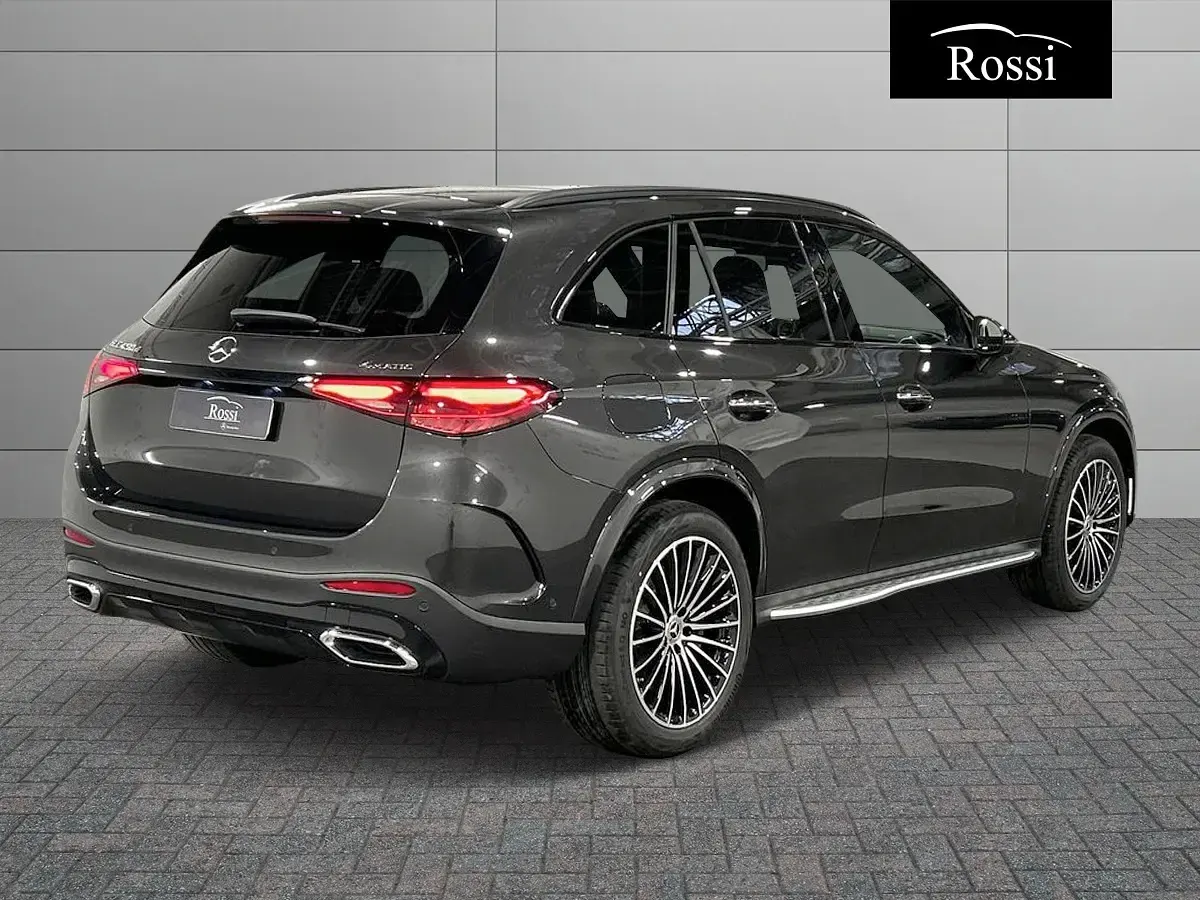 Nuevo Mercedes GLC450 367 CV (269 kW) 2025 Negro