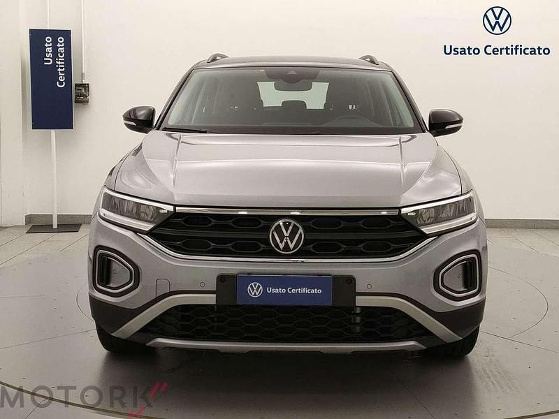 Käytetty VW T-Roc Life 110 HP (80 kW) 2023 Hopea Katumaasturi
