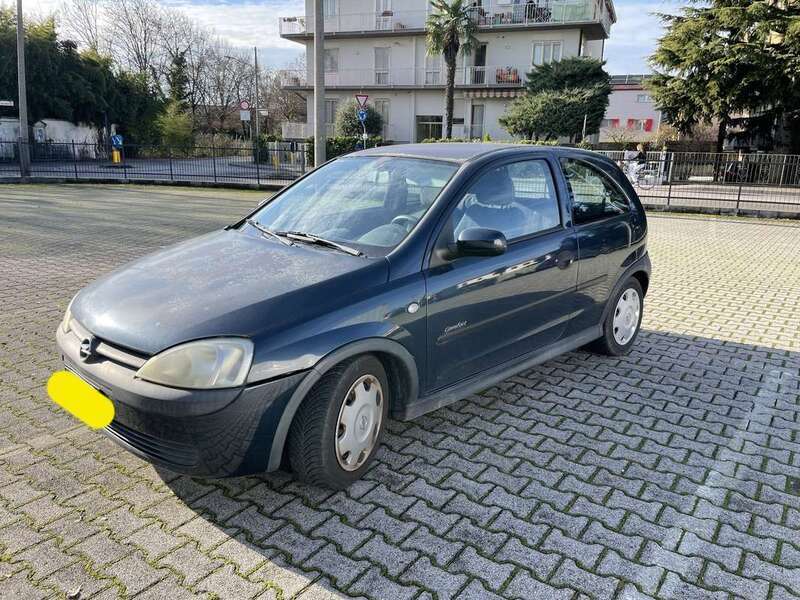 Usato 2002 Opel Corsa 1.0 Benzin 58 CV (1.500 €)