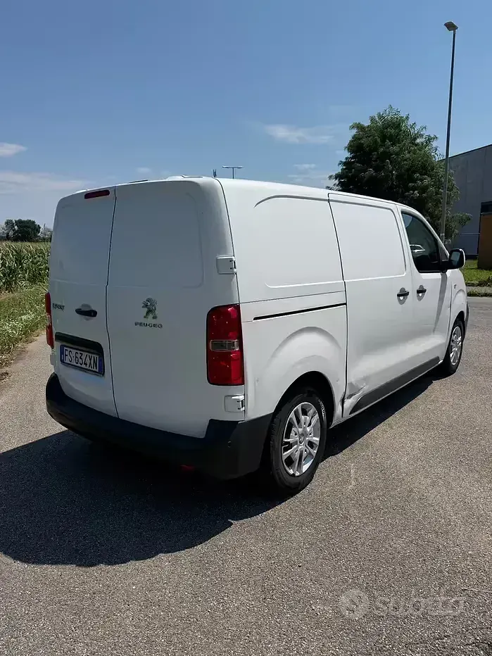 Usata Peugeot Expert S 116 CV (85 kW) 2018 Bianco Furgone