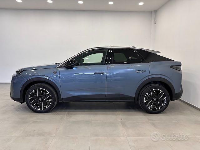 Grigio Nuova 2025 Peugeot 3008 GT SUV | 33.800 € (Cara) - Immagine 1/4