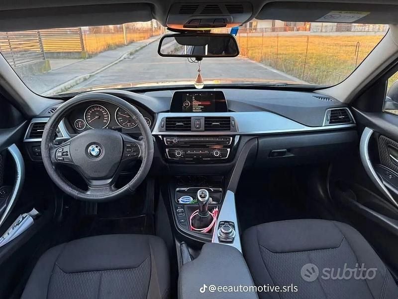 Usata BMW 318 Advantage 150 CV (110 kW) 2015 Grigio Berlina