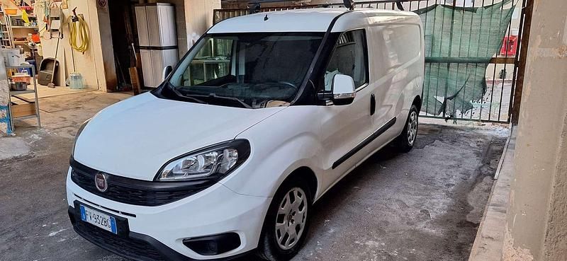 Usata Fiat Doblò Easy 105 CV (77 kW) 2017 Monovolume